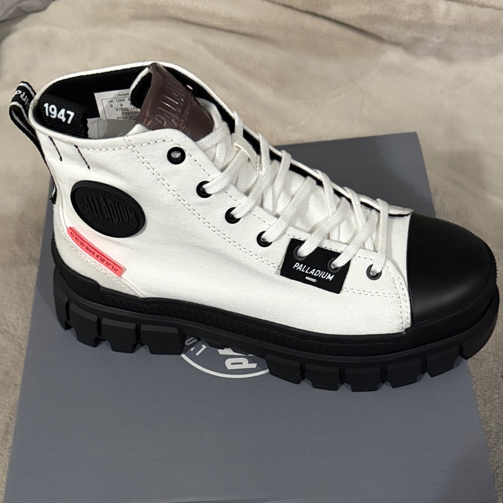 Palladium Women's Revolt HI TX Star White